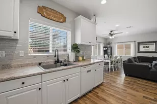 35302 Brown Galloway Ln, Fallbrook, CA 92028 - Photo 13