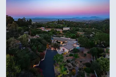 16355 Whispering Oaks Drive, Ramona, CA 92065 - Photo 5