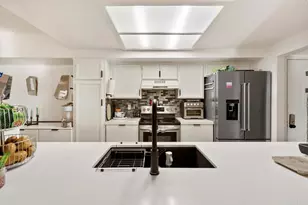 1050 E Washington Ave, Escondido, CA 92025 - Photo 5