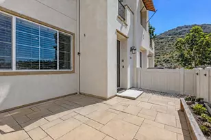 3143 Asto Pl, Carlsbad, CA 92010 - Photo 5