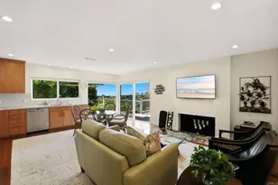 5958 Sagebrush Rd, La Jolla, CA 92037 - Photo 17