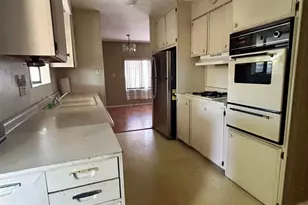 2280 E Valley Pkwy, Escondido, CA 92027 - Photo 11