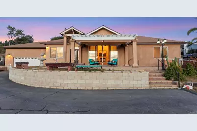 954 Miramar Drive, Vista, CA 92081 - Photo 3