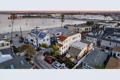 821 San Juan Place, San Diego, CA 92109 - Photo 29