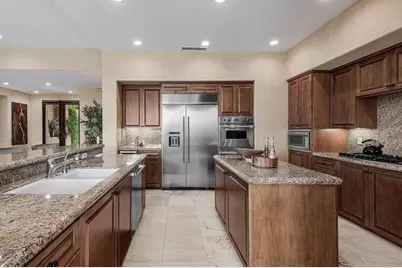 45612 Appian Way, Indian Wells, CA 92210 - Photo 9