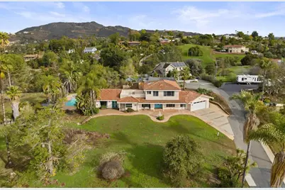 330 Skyline, Vista, CA 92084 - Photo 61