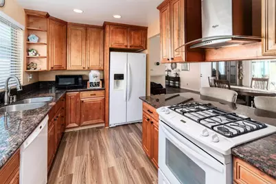 5229 Harvest Court, Oceanside, CA 92057 - Photo 9