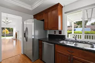 1658 Pleasant Pl, Encinitas, CA 92024 - Photo 9