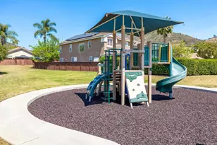 29767 Platanus Dr, Escondido, CA 92026 - Photo 43