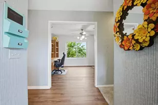 17458 Plaza Amimado, San Diego, CA 92128 - Photo 9