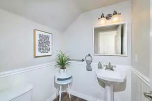 2414 Fallbrook Pl, Escondido, CA 92027 - Photo 35