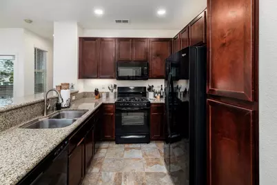 451 Avenida De La Luna, Vista, CA 92083 - Photo 15