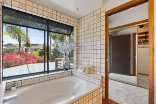 2646 Unicornio St, Carlsbad, CA 92009 - Photo 31