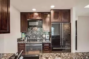 646 E Solana Cir, Solana Beach, CA 92075 - Photo 11