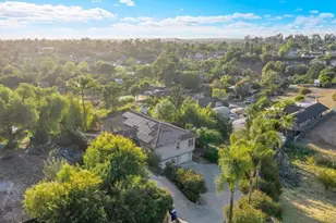 1021 Marine View Dr, Vista, CA 92081 - Photo 19