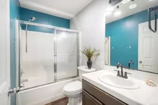 8834 Tobira Dr, Escondido, CA 92026 - Photo 15