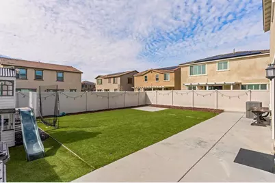 34105 Big Sur Drive, Murrieta, CA 92563 - Photo 33
