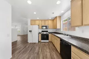 40684 Corte Albara, Murrieta, CA 92562 - Photo 23