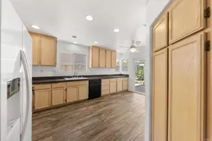 40684 Corte Albara, Murrieta, CA 92562 - Photo 19