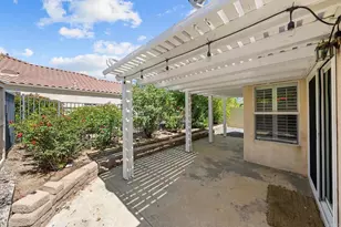 40684 Corte Albara, Murrieta, CA 92562 - Photo 33