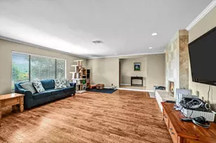 3056 Overhill Dr, Vista, CA 92084 - Photo 7