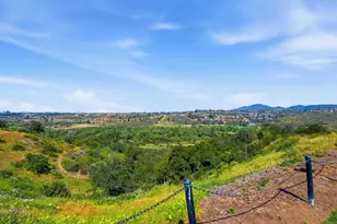 8979 Capcano Rd, Mira Mesa, CA 92126 - Photo 33