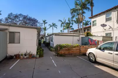 221 225 D Avenue, Coronado, CA 92118 - Photo 9