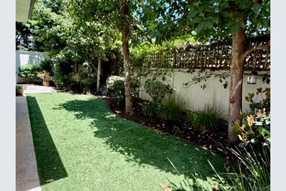 212 N Helix Avenue, Solana Beach, CA 92075 - Photo 25