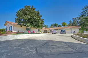 15245 La Plata Ct, Ramona, CA 92065 - Photo 7