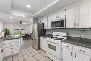 736 Granada Dr, Vista, CA 92083 - Photo 7