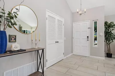 1744 Calle Jules, Vista, CA 92084 - Photo 9