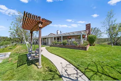 40225 Lucero Drive, Temecula, CA 92592 - Photo 47