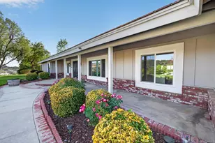 40225 Lucero Dr, Temecula, CA 92592 - Photo 5