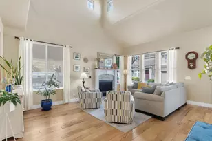 2039 Freedom Way, Vista, CA 92081 - Photo 9