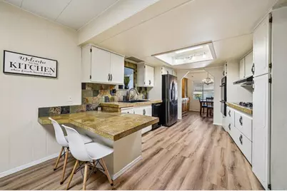 29056 Via Playa Del Rey, Murrieta, CA 92563 - Photo 17