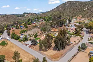 25945 Forest Dr, Escondido, CA 92026 - Photo 59