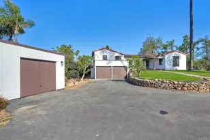 2305 Alta Vista Dr, Vista, CA 92084 - Photo 3