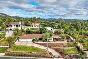 1817 Queens Way, Vista, CA 92084 - Photo 3