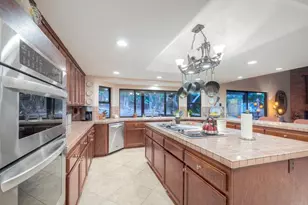 1817 Queens Way, Vista, CA 92084 - Photo 21