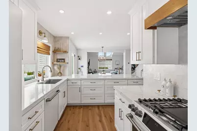836 Windcrest Drive, Carlsbad, CA 92011 - Photo 15