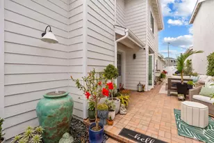 836 Windcrest Dr, Carlsbad, CA 92011 - Photo 23
