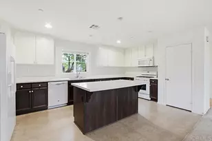 352 Tom McGuinness Jr Circle, Fallbrook, CA 92028 - Photo 15