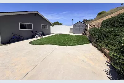 656 Roja Street, Oceanside, CA 92057 - Photo 5