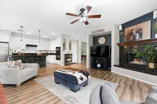 4682 Meadow Dr, Carlsbad, CA 92010 - Photo 9