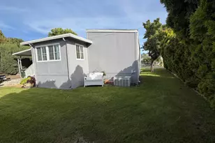 21205 Blue Curl Way, Canyon Country, CA 91351 - Photo 19