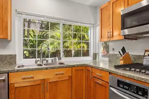 7102 Primrose Way, Carlsbad, CA 92011 - Photo 15
