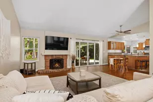7102 Primrose Way, Carlsbad, CA 92011 - Photo 9