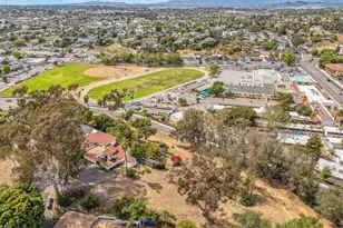 306 Oceanview Dr, Vista, CA 92084 - Photo 37