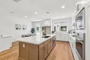 2572 Elderberry Ln, Carlsbad, CA 92008 - Photo 7