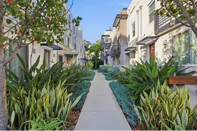 1566 Vista Del Mar Way #3, Oceanside, CA 92054 - Photo 3